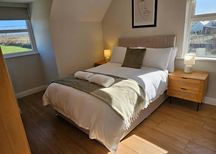 Sea Retreat - Coastal Near Spanish Point & Lahinch * Quilty